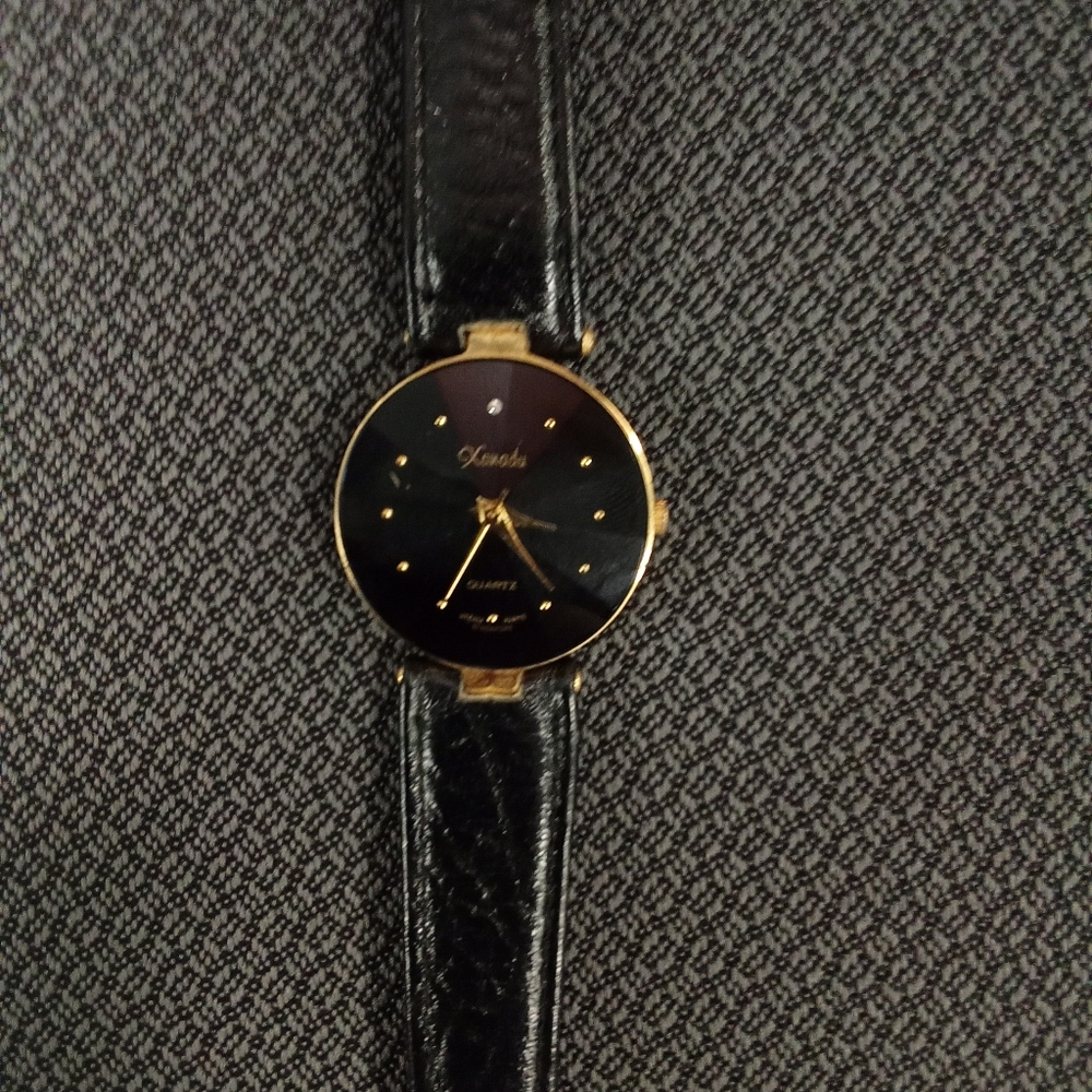 Vintage Xanadu Quartz Leather Strap Watch With Gold Accents
